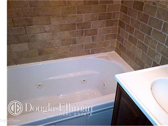 4th image of 141 Sullivan St APT 1-G
