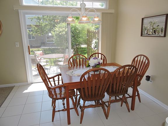 5th image of 18105 Mager Dr