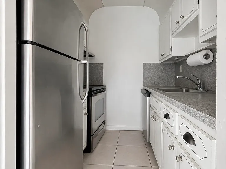 2141 NE 41st St #3 — Photo 5