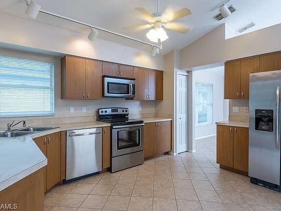 5th image of 20895 Country Barn Dr