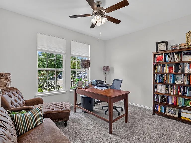 3936 Sidney Ln — Photo 14