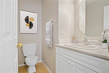 4th image of 1415 McKercher Dr #3