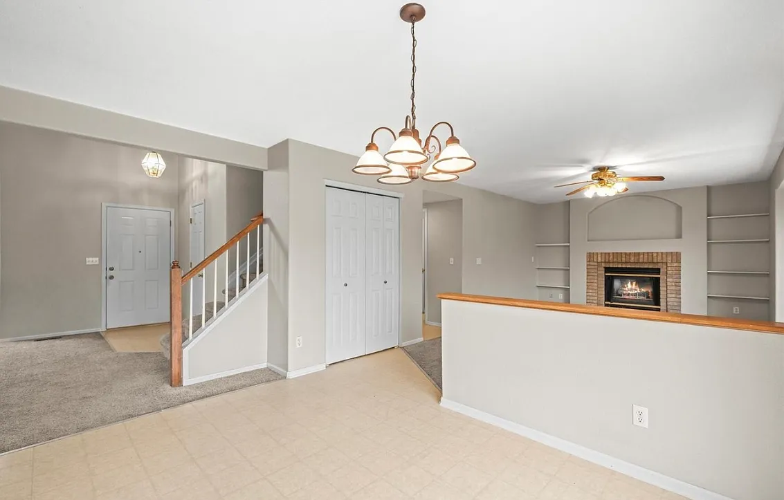 3 bed, 2.5 bath, 1791 sqft, $3,300 — Photo 3