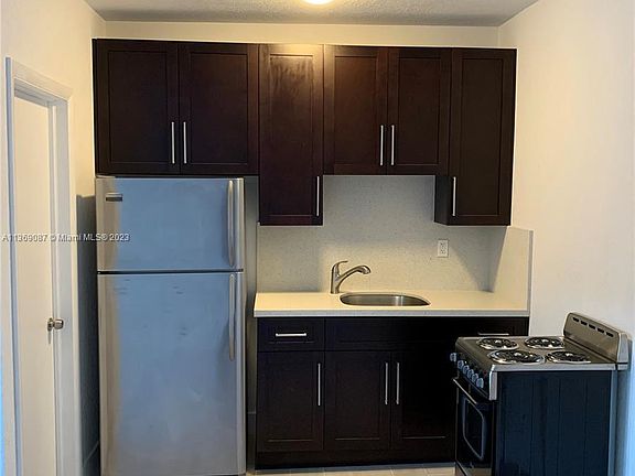 2nd image of 712 SW 56th Ave APT 3