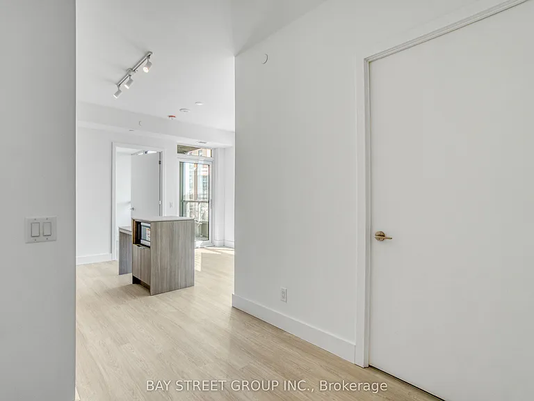 6 Greenbriar Rd #523 — Photo 8