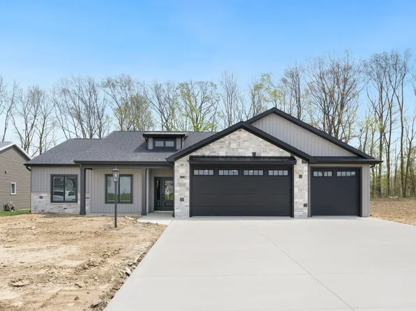 348 N Sweet Briar Ct, Columbia City, IN 46725