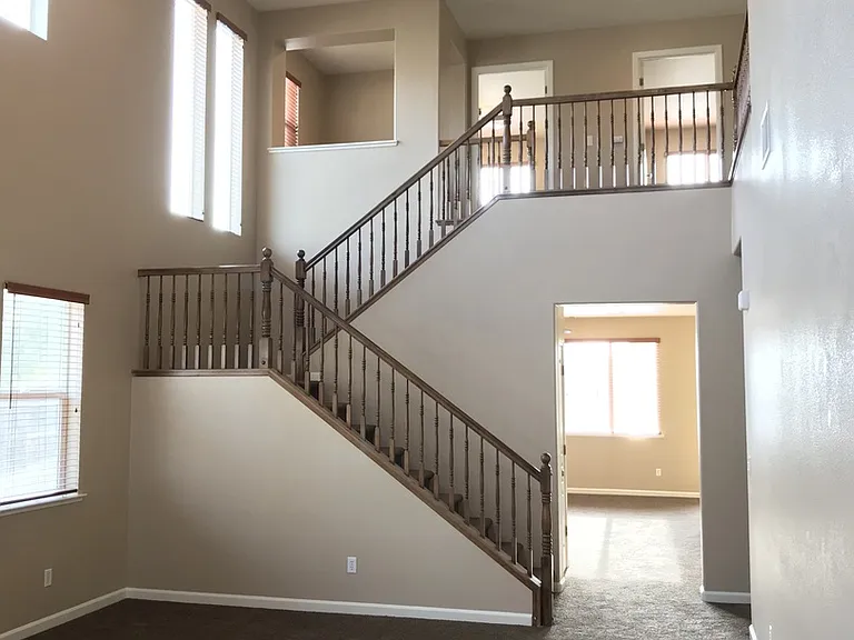 1235 Bluegrass Ct — Photo 5