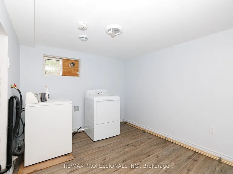 16 Nello St #BASEMENT — Photo 11