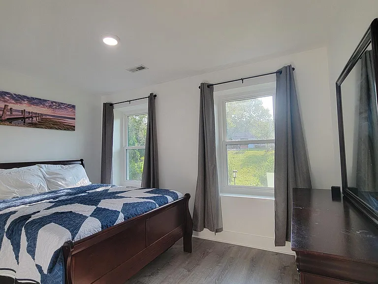 10003 Erlwood Ct — Photo 7