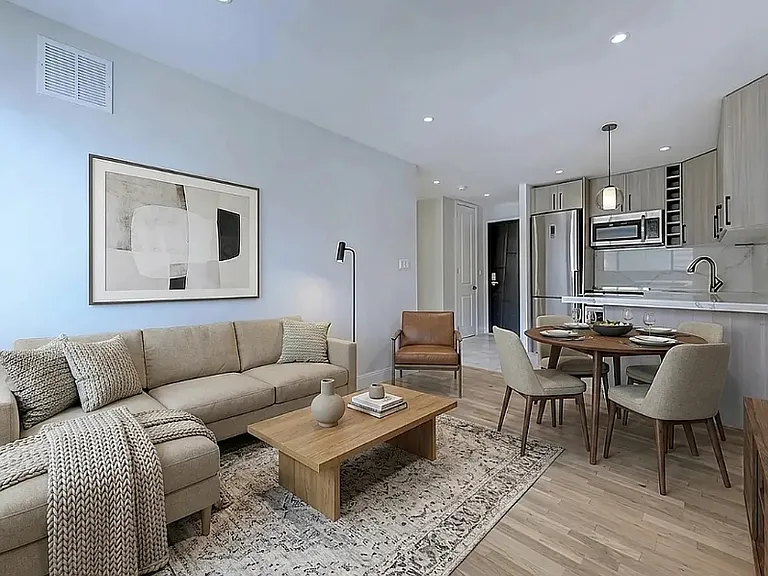 312 E 30th St #3 — Photo 2