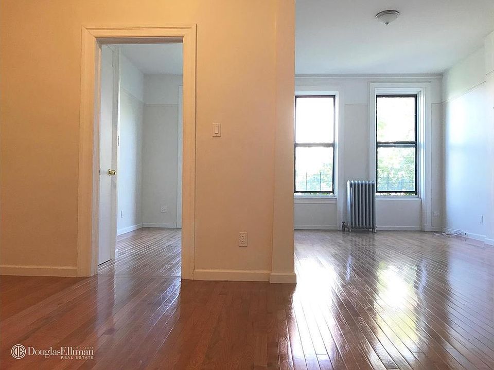 1st image of 211 Saint James Pl APT 3B