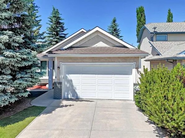 4 S Valley Meadow Close NW, Calgary, AB T3B 5M1