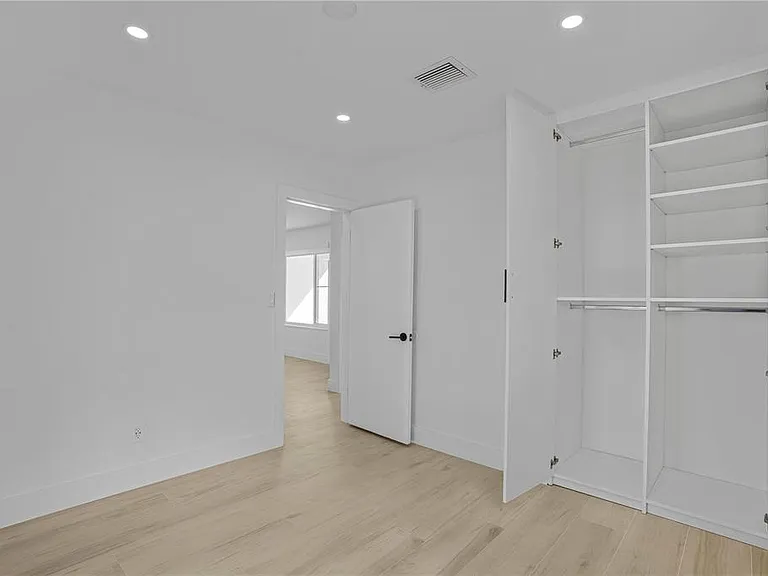 1116 N 31st Ave — Photo 19