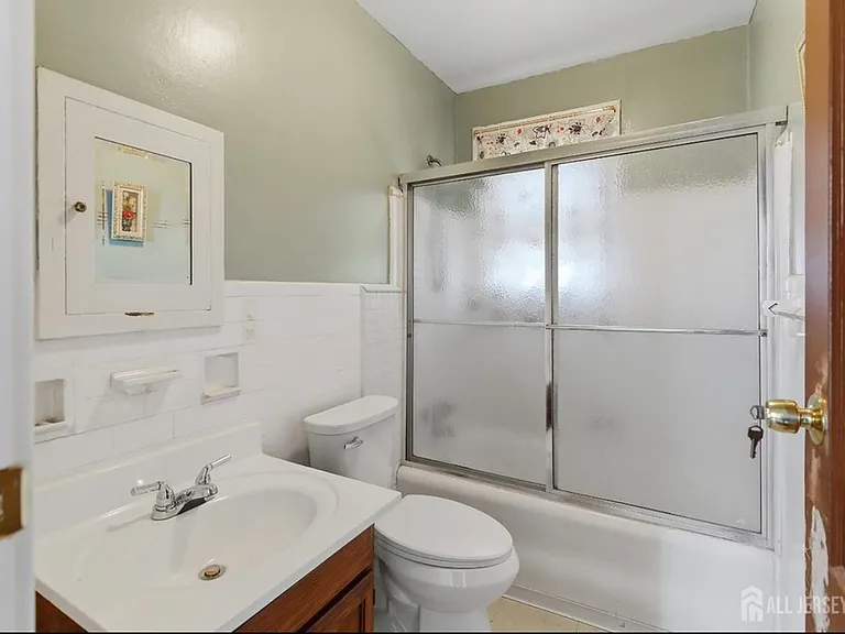 10 Garfield St #2 — Photo 5