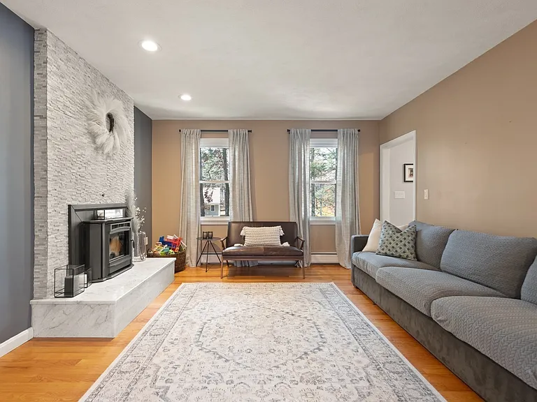 29 Trifiro Rd — Photo 17