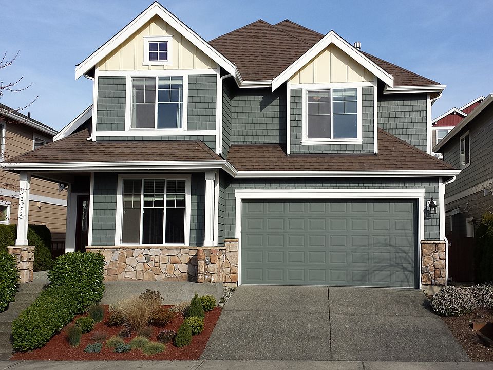 1st image of 2372 29th Ave NE