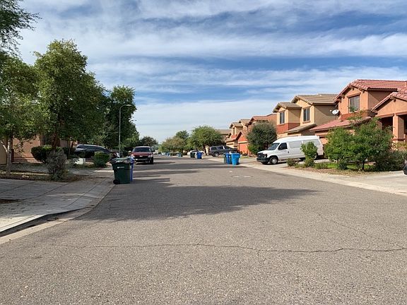 4th image of 2135 S 101st Ln
