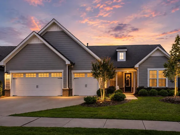 1004 Cryptic Wood Ave, Fuquay Varina, NC 27526