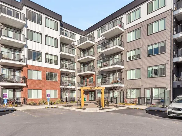 111 N Wolf Creek Dr SE #1415, Calgary, AB T2X 4W9