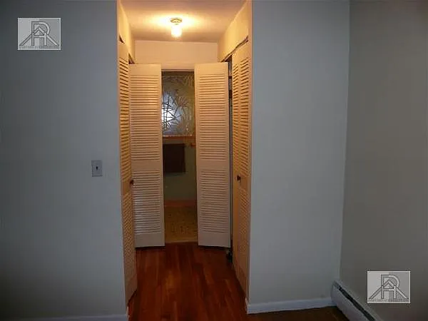48 Green St #409 — Photo 6