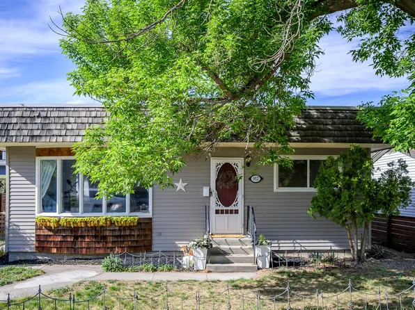 912 Saint Paul St, Kamloops, BC V2C 2K7