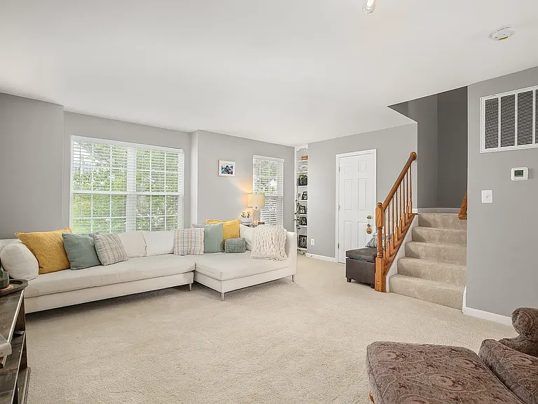 7206 Finch Ln — Photo 22
