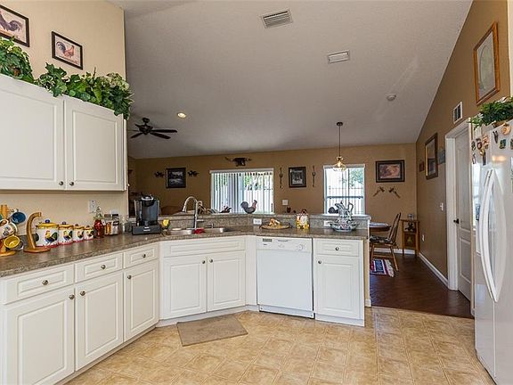 2nd image of 1711 James Pointe Dr