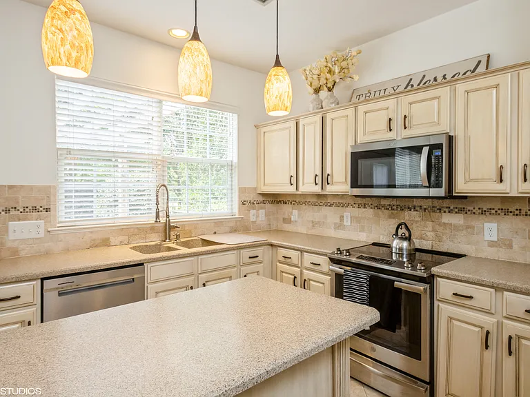 5743 Cambridge Bay Dr — Photo 28