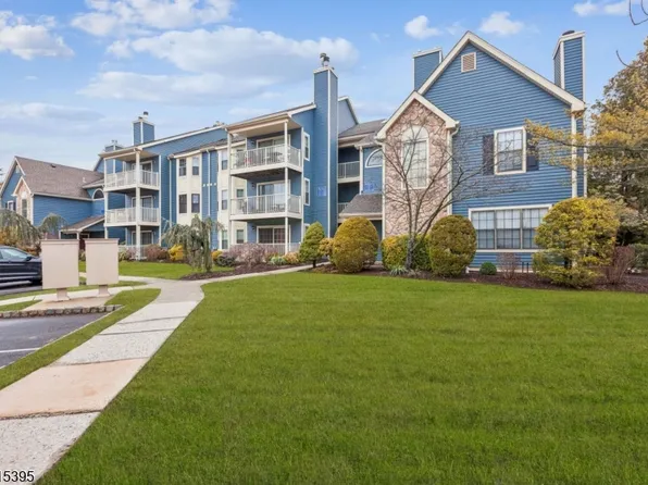 130 Longfield Ct #130, East Brunswick Twp., NJ 08816