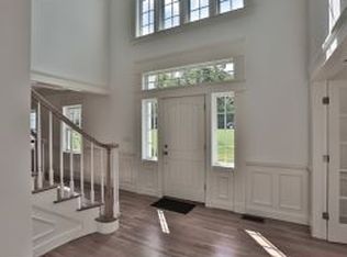 5 Bennington Rd, Windham, NH 03087