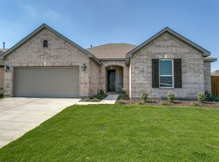 104 Northampton Dr, Justin, TX 76247