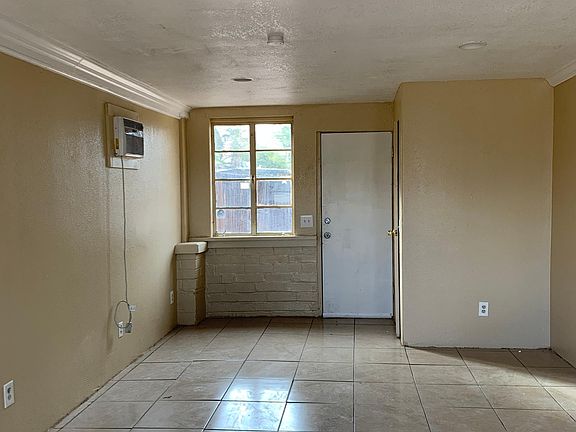 5th image of 3566 E Bellevue St #1