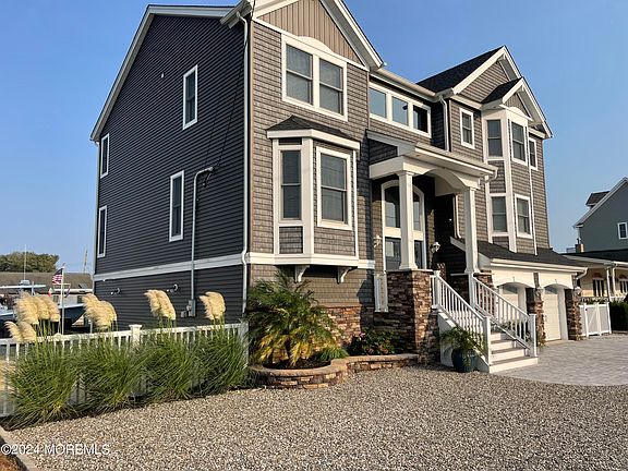 4th image of 601 S End Avenue