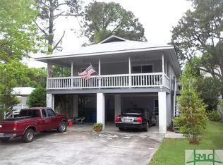 403 6th St, Tybee Island, GA 31328