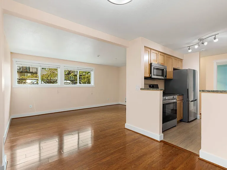 15827 NE Leary Way #B116 — Photo 8
