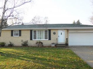 1087 Bethany Pl, Green Bay, WI 54304