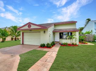 11 Verwood Way, Boynton Beach, FL 33426
