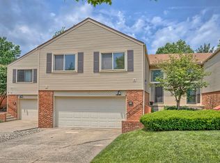 33 Fields E #0, Champaign, IL 61822