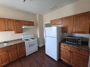 2139 N Uber St APT 3, Philadelphia, PA 19121