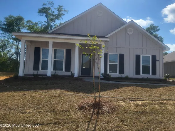 18377 Spring Hill Dr, Saucier, MS 39574