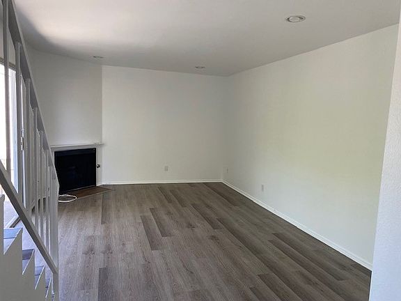 3rd image of 8525 Saturn St APT 107