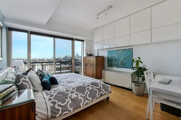 Sold by Compass | media 23