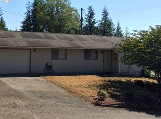959 E 14th St, Coquille, OR
