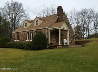 108 Blue Springs Rd, Sugar Grove, VA 24375