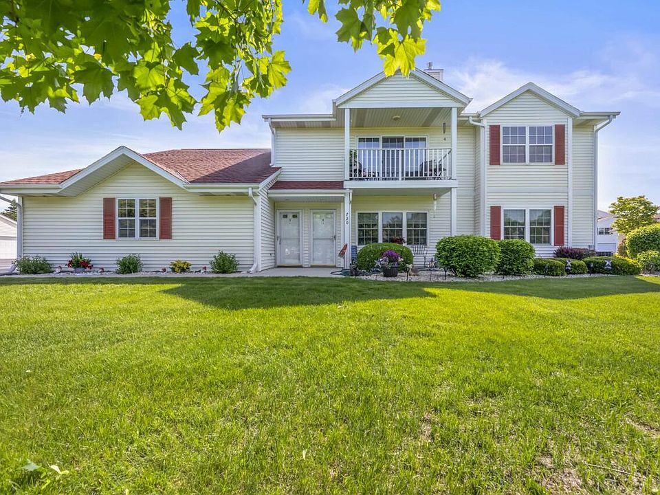 1st image of 720 Wood River COURT #3