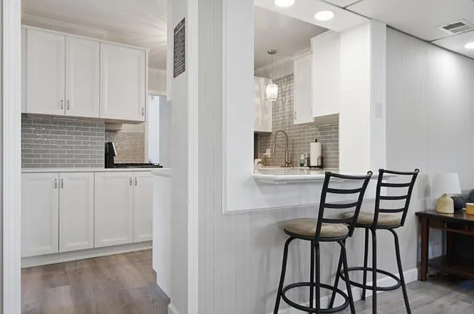 8411 S Knox Ave — Photo 15