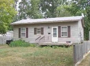 929 4th St SE, Willmar, MN 56201