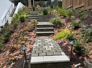 14 Etruria St, Seattle, WA 98109