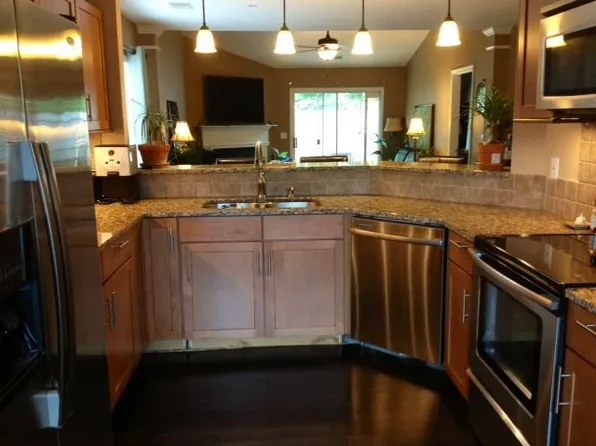 121 Huntington Cir, Lexington, SC 29072
