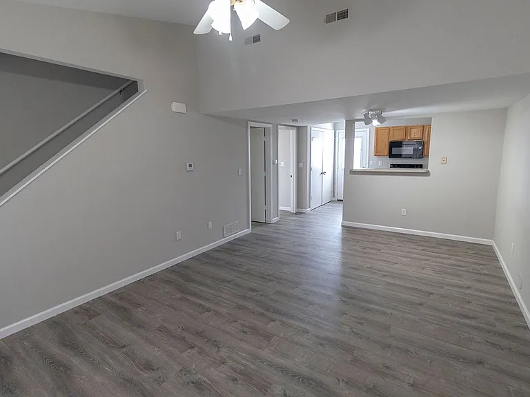 5305-5307 Currituck Ln — Photo 31